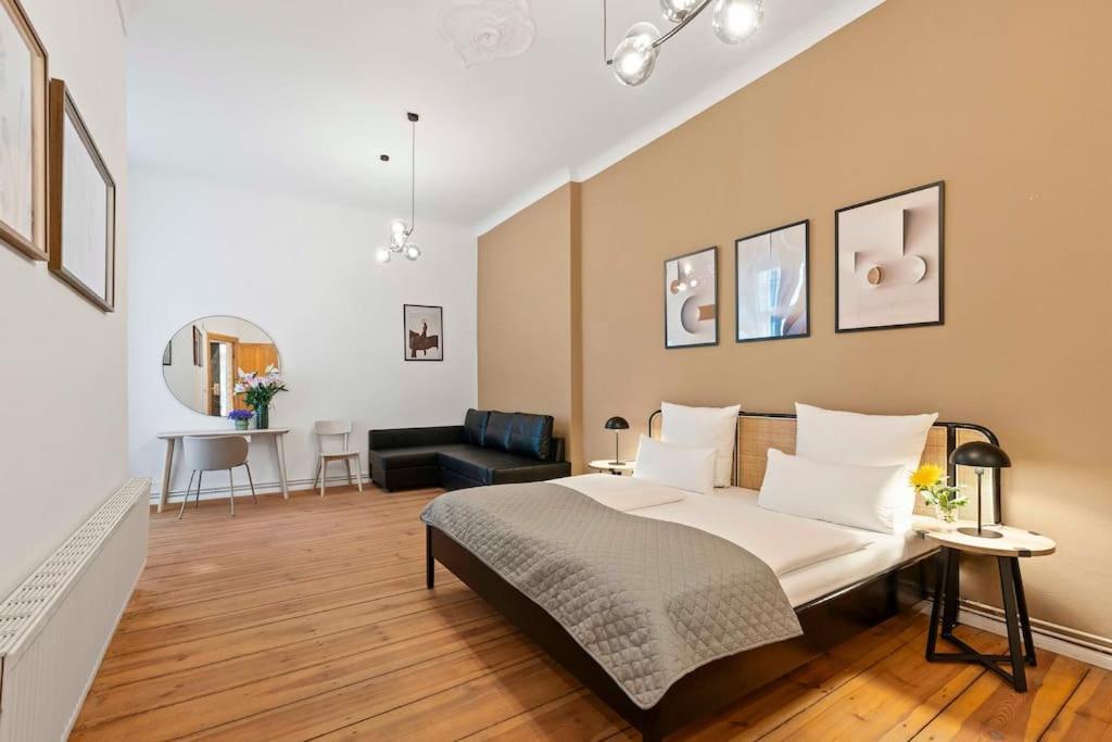 33 M Schoenhauser Allee Appartement